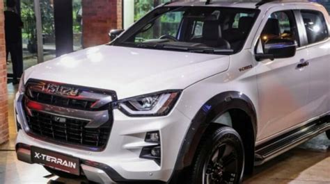 2022 Isuzu V-Cross Debuts, Worthy Toyota Hilux Rival? » Car Blog India