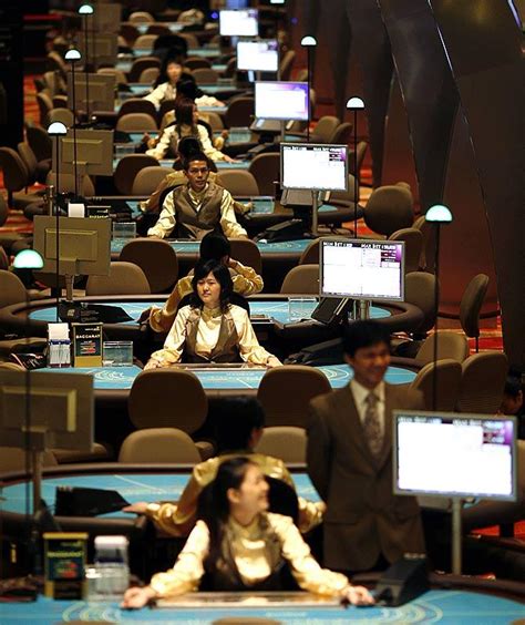 Places where gamblers spend most - Rediff.com Business