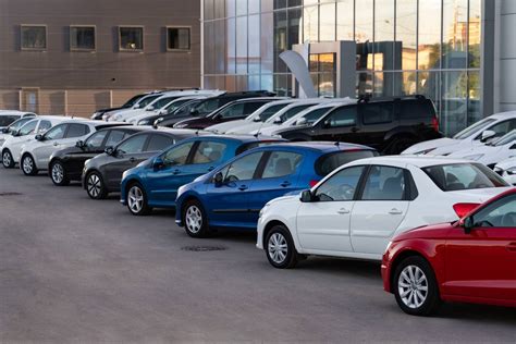 Best High-Mileage Cars to Buy Used in 2025 - Ranking | eCarsTrade