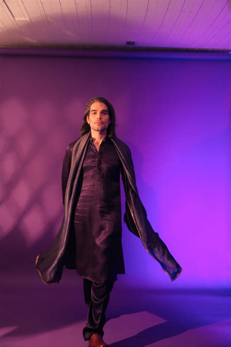 AGASHE – The Best Multi Designer Store