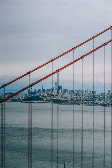 World-Class Building Top View 的图像结果