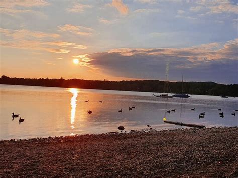 Wikiwakiwu SUP & Windsurf Station Ammersee (Herrsching am Ammersee ...