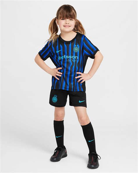Inter Milan 2025/26 Stadium Home Younger Kids' Nike Football Replica 3 ...