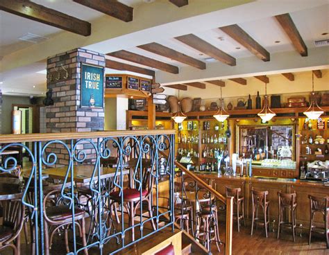 Irish Pub & Restaurant Glyfada Athens – Molly Malones's Athens – Irish ...