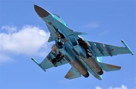 Sukhoi Su-34 Jet Fighter Soars in Stunning 4K Ultra HD Military Wallpaper