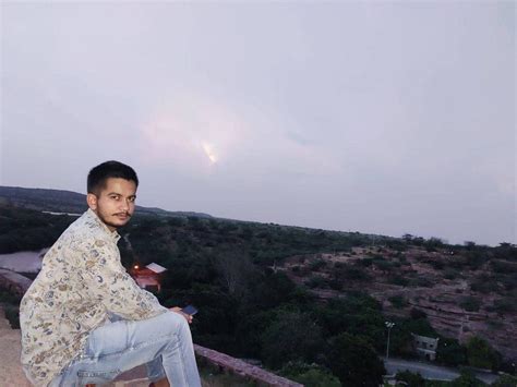 Vikram Maan, young PR & social media expert has got finesse in ...