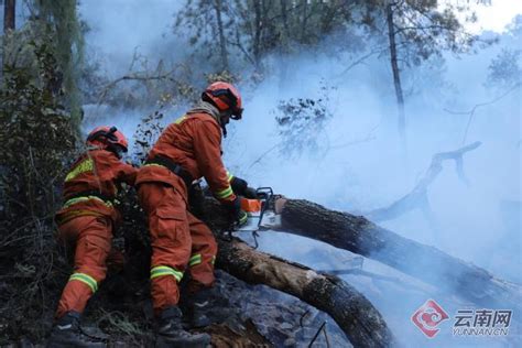 迪庆森林火灾救援仍在继续！351名森林消防员待命增援火场_云南看点_社会频道_云南网