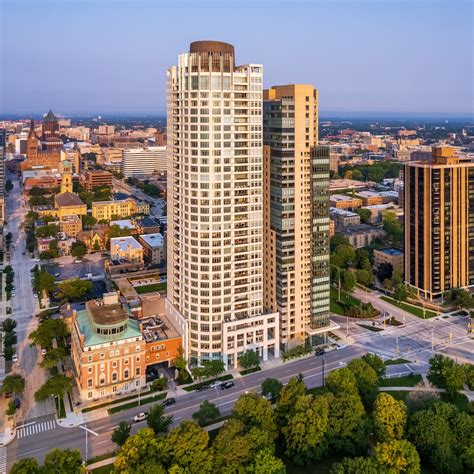 University Club Tower - Founders 3 Management Company