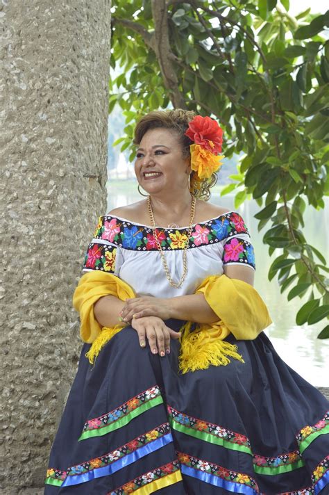 inauguración "Butifarras Monchys", Plaza La venta, Villahermosa, 28 ...