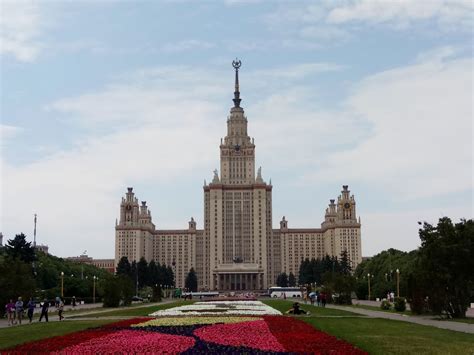莫斯科国立大学留学学费一览 - 小狮座俄罗斯留学