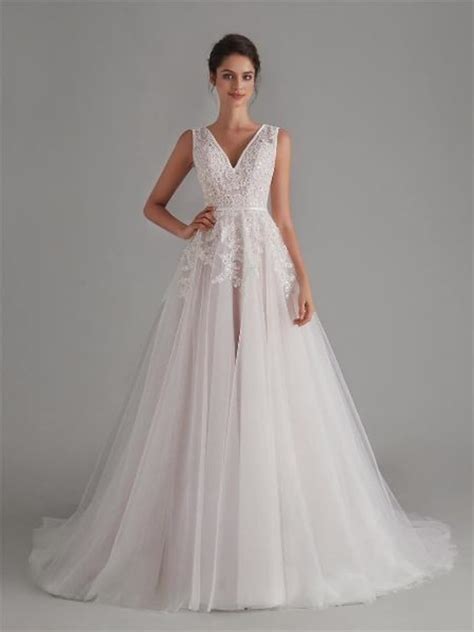 A-line Tulle Wedding Gown, Lace Wedding Dress With Keyhole Back, Tulle Bridal Skirt - Etsy