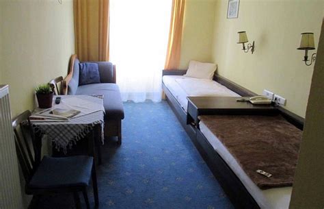 HOTEL RESTAURANT WEINHAUS HAPP (Innsbruck) - Hotel Reviews & Photos ...