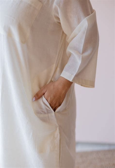 Indian Ethnic Women's Hina Off White Solid Handloom Cotton Anti-Fit ...