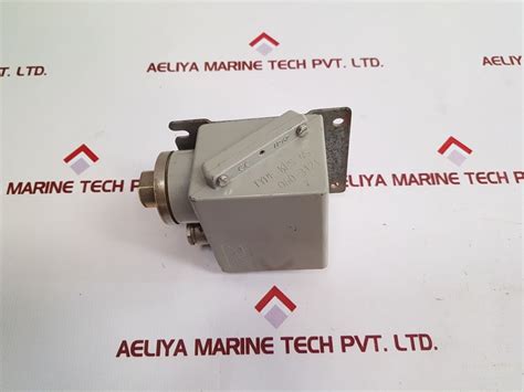 Danfoss Kps 45 Pressure Switch 060-3121, Ip67 – Aeliya Marine