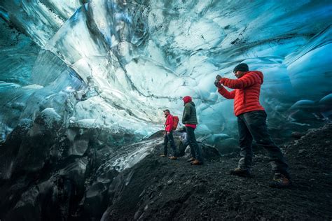 The Ultimate Guide to Glaciers and Glacier Hikes in Iceland