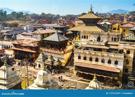 Pashupatinath Temple in Kathmandu Editorial Stock Image - Image of ...
