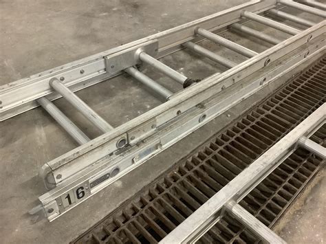 Duo-Safety Aluminum Ladders | Construction | BigIron