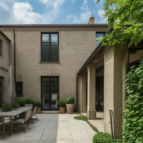 Courtyard House Plans – 1000’s of Stylish, Private & Open-Air Layouts