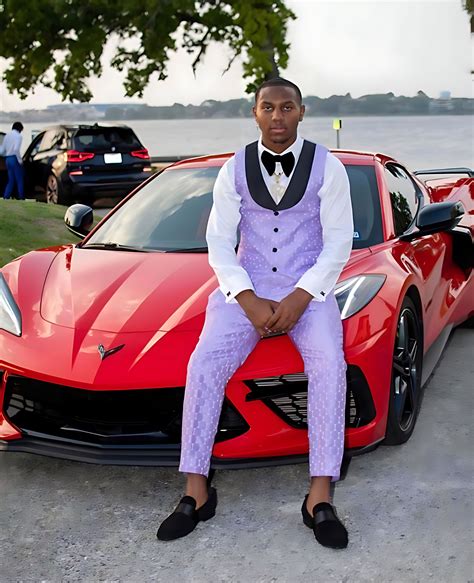 Pink Tuxedos | Gentleman's Guru