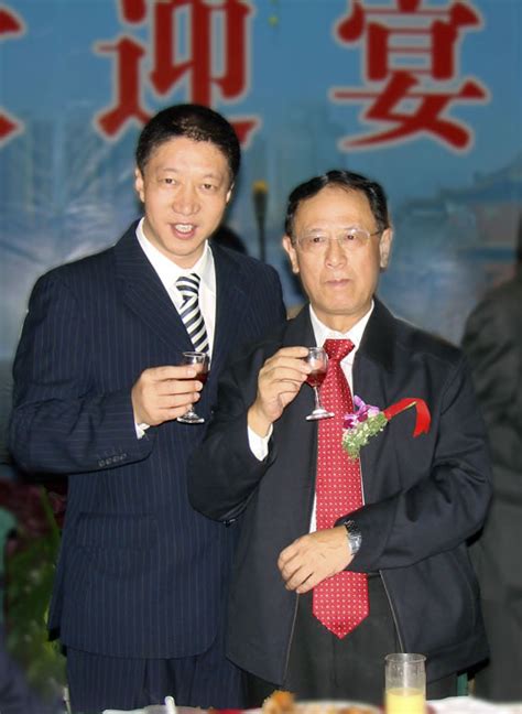 2008光彩事业襄樊行活动如期在湖北襄樊举行 - 公司新闻 - 新闻中心 - 致盛集团