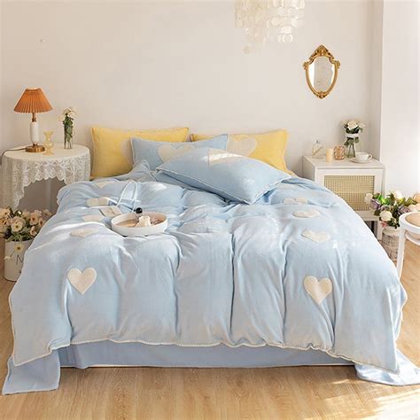 Cute Bedding for Teenagers Modern | Dreamy Sky Blue Beddings Set in ...