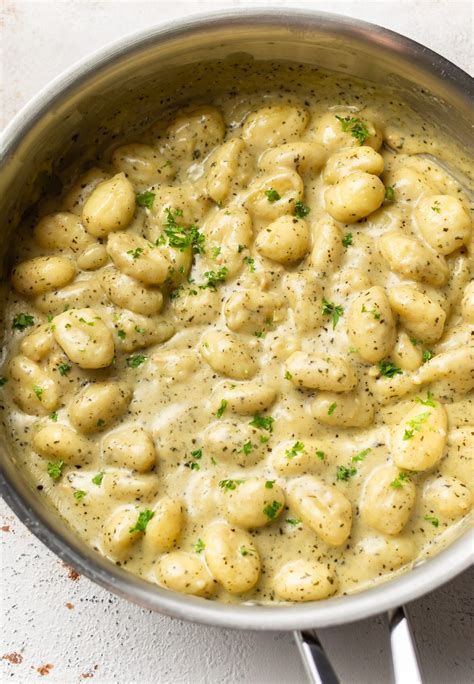 Creamy parmesan pesto gnocchi makes the best easy side dish or meatless ...