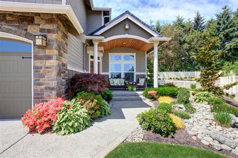 47 Landscaping Front Yard Curb Appeal House Exteriors | Front yards ...