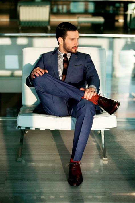 Nice Suit Man 的图像结果