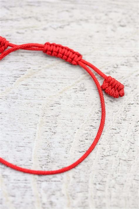 Red String Bracelet 的图像结果