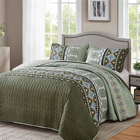 Boho Aztec Olive Green Reversible 3 Piece Quilt Set – DIN's Warehouse Deals