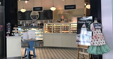 MAGNOLIA BAKERY, Al-Rayyan - Mall of Qatar - Restaurant Reviews, Phone ...