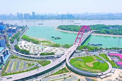 长江左岸沿江大道（民权路—晴川桥）工程 主体完工精彩亮相__凤凰网