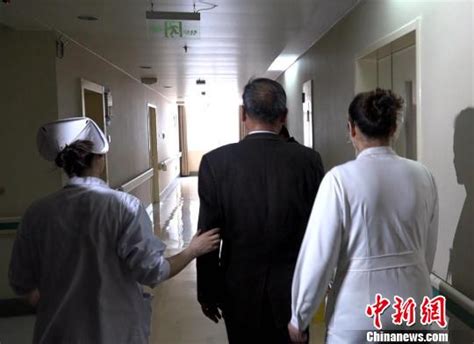 湖南空中医疗救援基地医院迎来今年首位转诊患者|患者|医院|湖南_新浪新闻