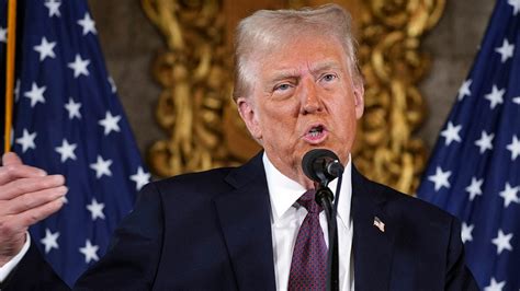 Hunkered at Mar-a-Lago, Trump makes his club a makeshift Situation Room