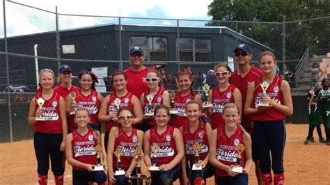 Wesley Chapel softball team bound for national tournament
