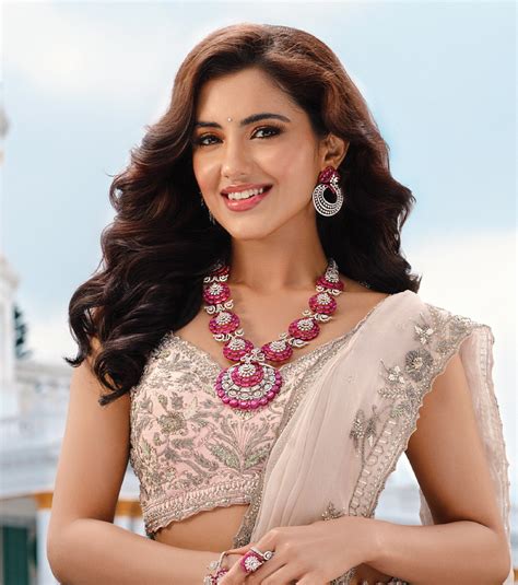 Pride Diamond Jewellery Collection | Joyalukkas