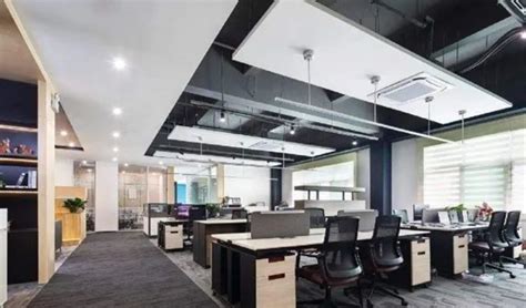1500平米办公室装修案例_效果图-LUCRON现代办公室-意辰装饰
