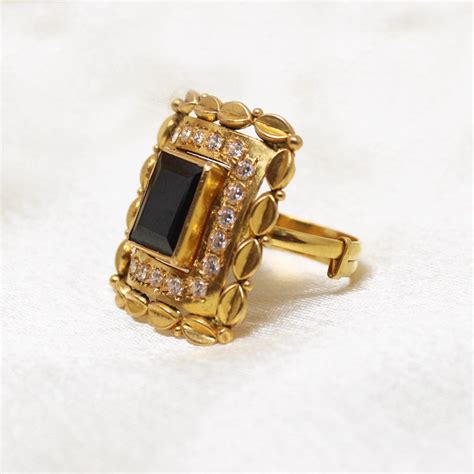 Buy Blue Stone Finger Ring in Kerala, India | Chungath Jewellery Online ...