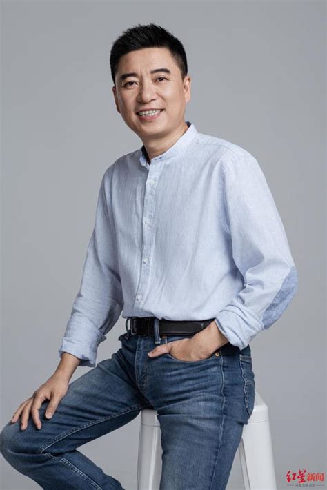 专访金山办公CEO章庆元：“协作”战略赋能公司产品，也赋能合作伙伴_腾讯新闻