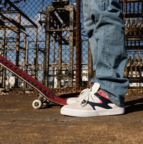 DC Shoes Canada Deals: Save Up to 50% OFF Sale + Extra 30% OFF Purchase ...