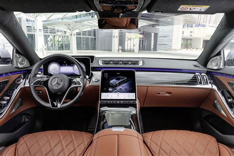 Mercedes-Benz New S Class Interior Design - Car Body Design