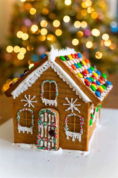 Christmas Gingerbread House Decorating Ideas