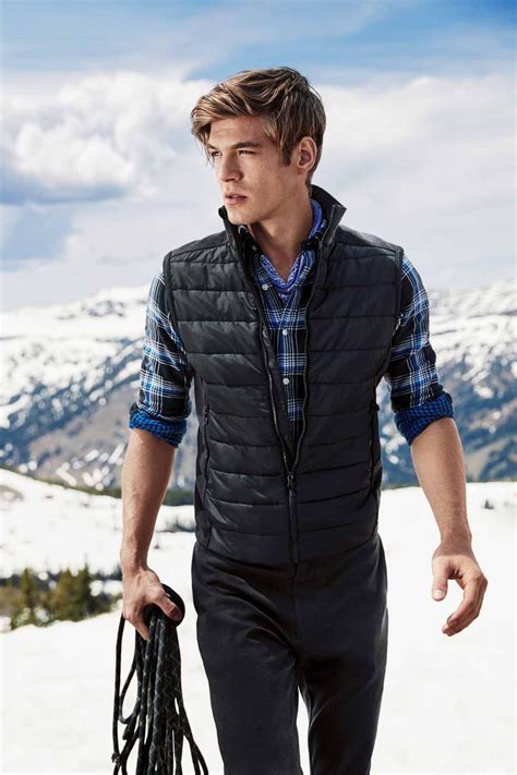 46 Elegant Mens Winter Style Ideas For 2019 | Vest outfits men, Winter ...
