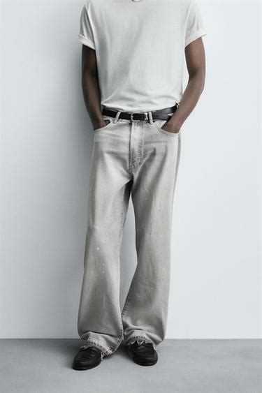 Men's Loose Fit Jeans | Explore our New Arrivals | ZARA India