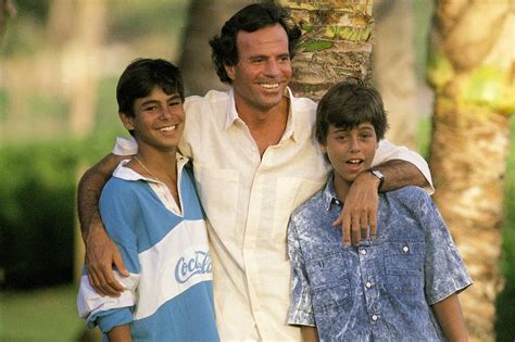 Paris Jackson and other kids of famous musicians