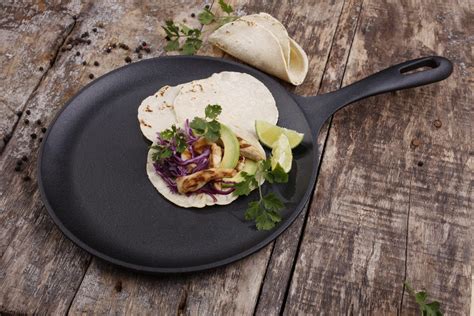 Victoria Cast Iron 10.5in Comal Griddle and Crepe Pan - Victoria