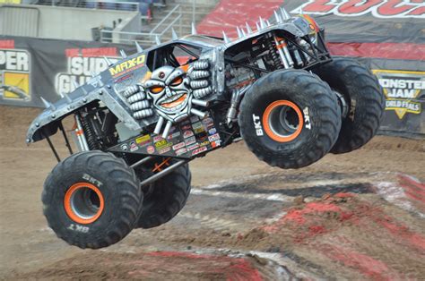 Max-D | Trucks and Drivers | Monster Jam®