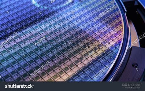 How to Make Computer Chip Wafers 的图像结果