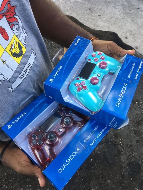 Cheap DualShock 4 Controllers 的图像结果