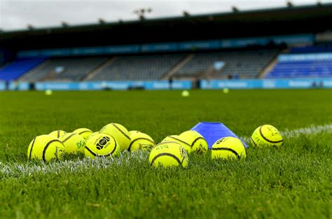 Hurling 的图像结果